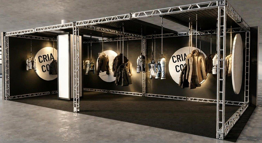 EXPOSIÇÃO CIRCULARIDADES LEVA EXPERIMENTAÇÃO TÁTIL E UPCYCLING À SÃO PAULO FASHION WEEK 