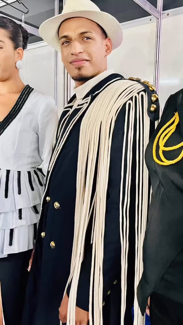 Instagram post from costuraperfeitarevista. This post is in position 7.